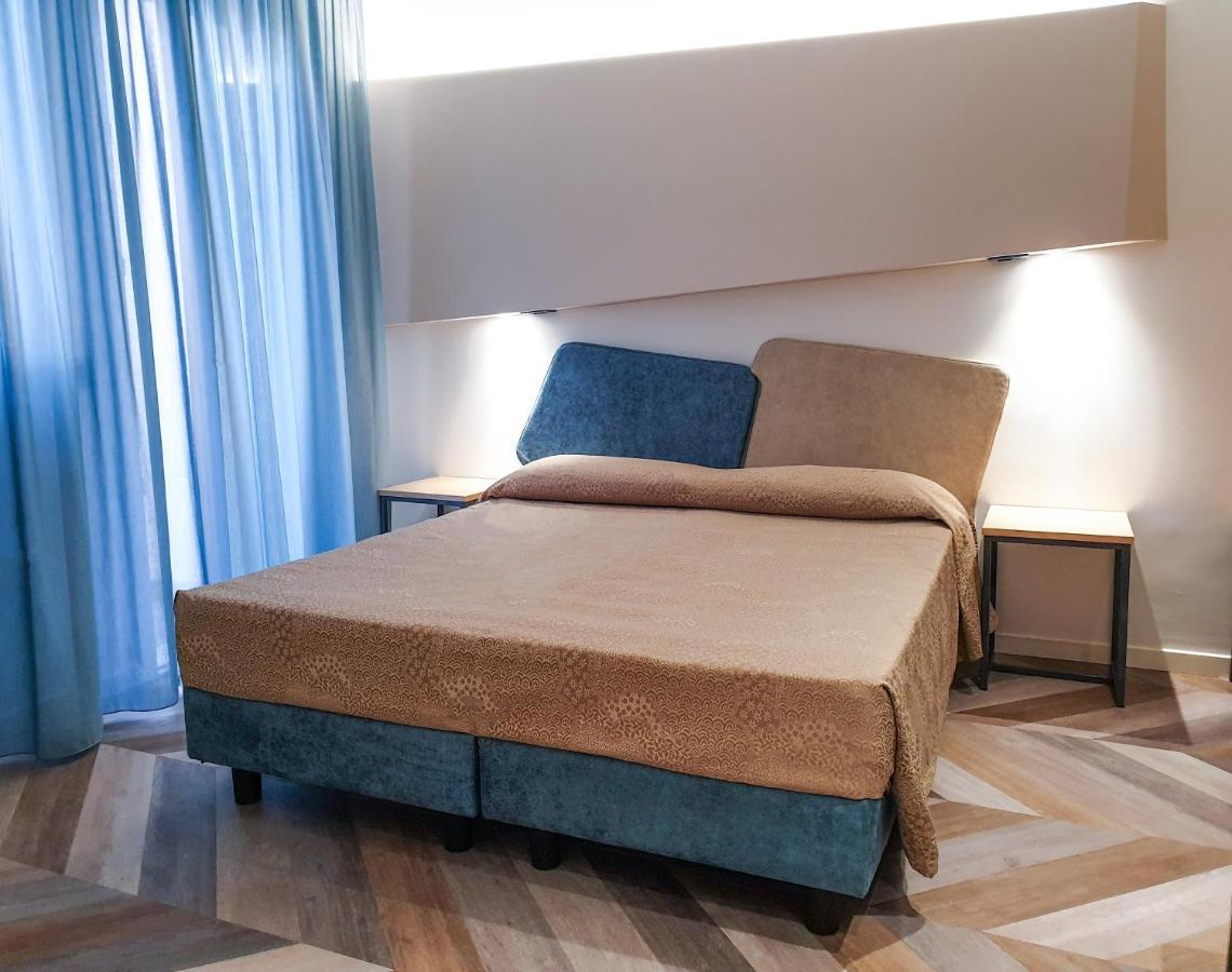 Color Hotel Rimini Dış mekan fotoğraf