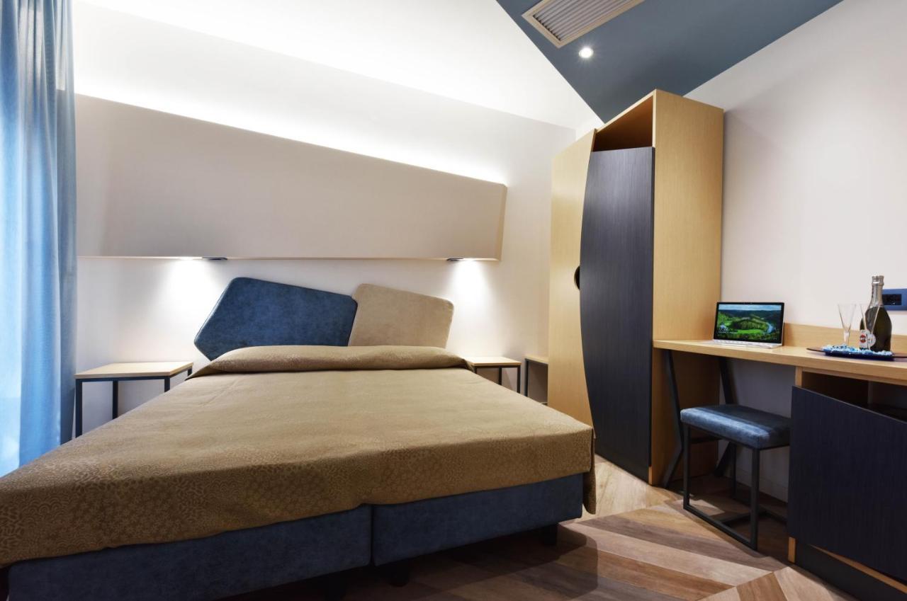 Color Hotel Rimini Dış mekan fotoğraf